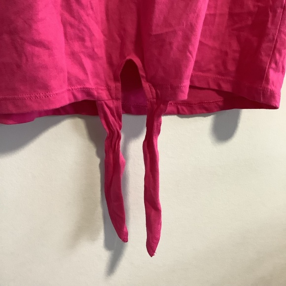 Pink T-shirt - Picture 2 of 3